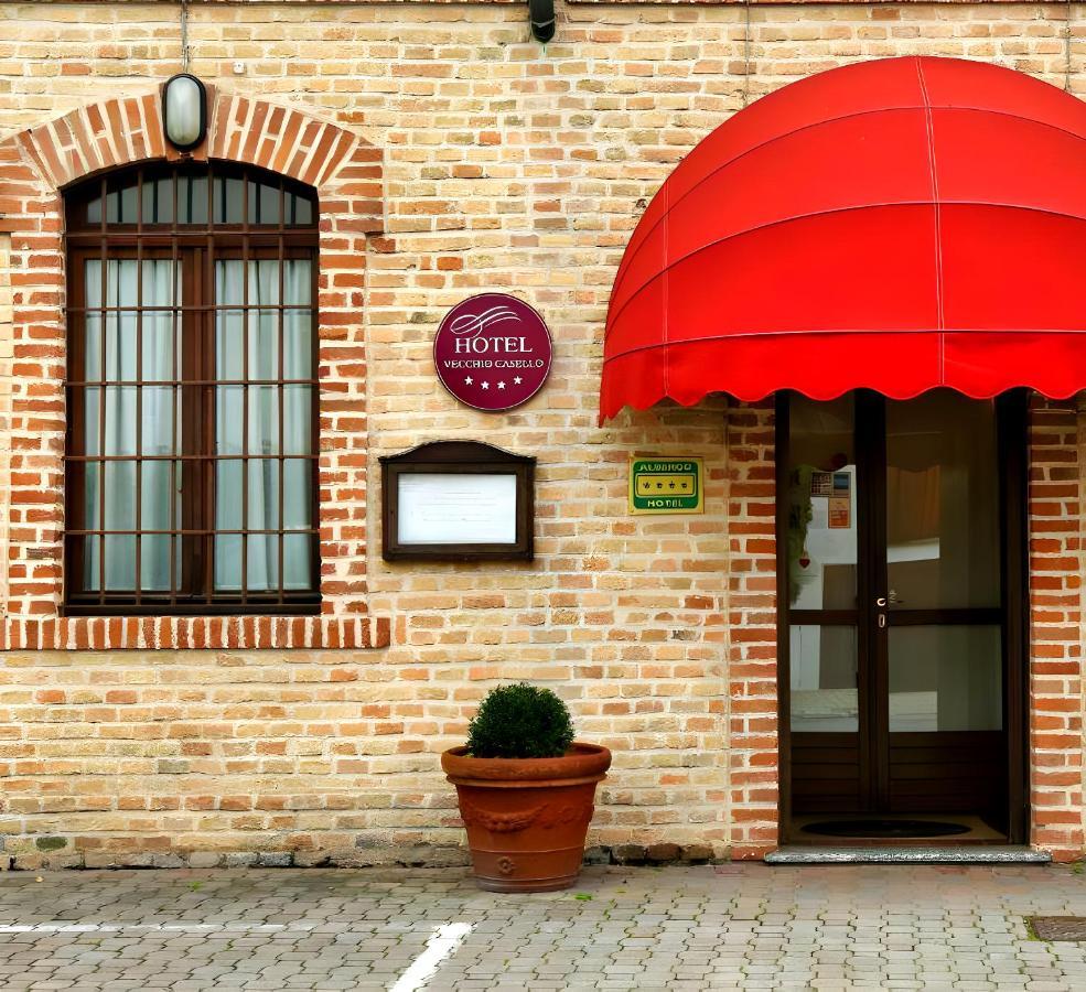 Hotel Vecchio Casello Castelleone Exterior photo